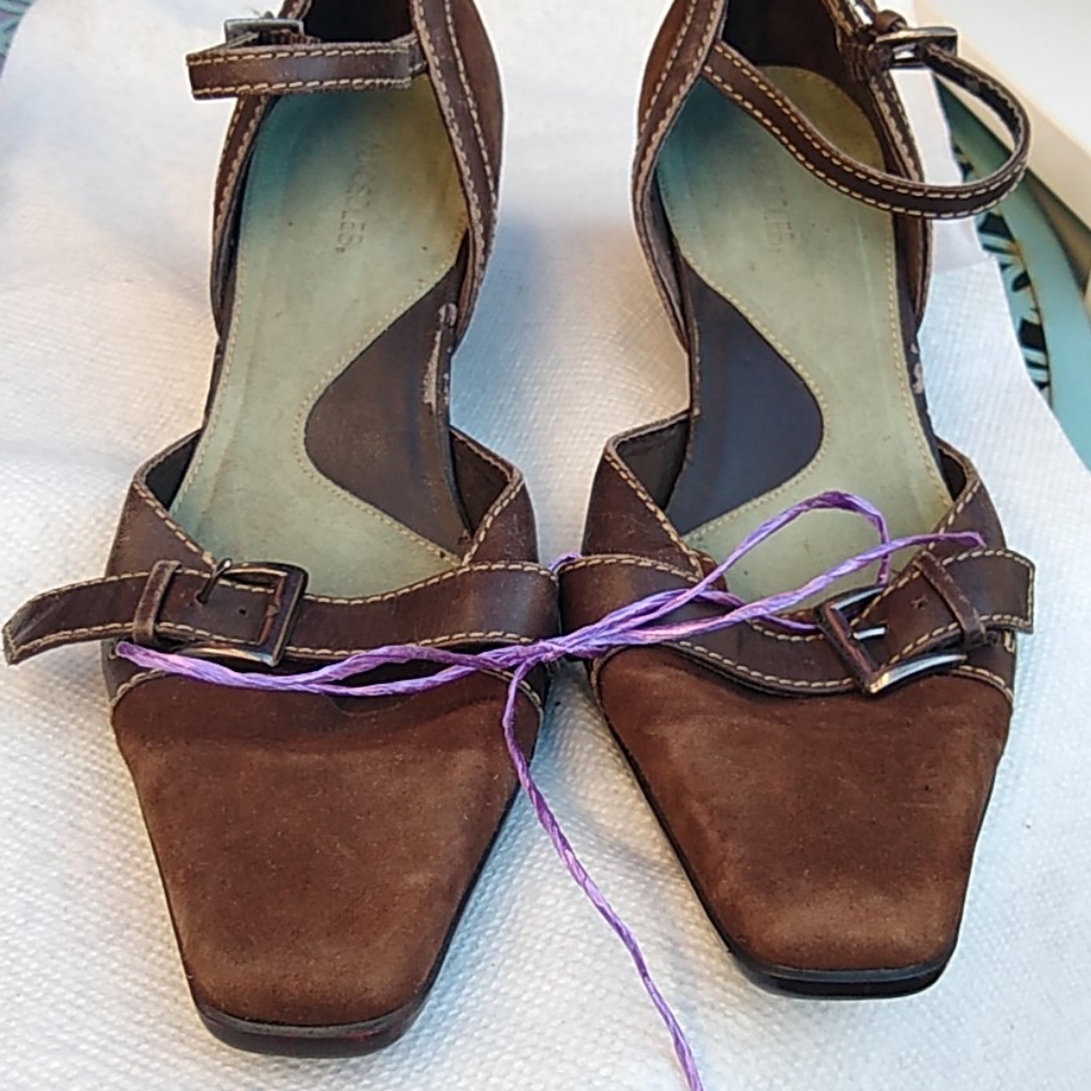 Aerosols ladies shoes